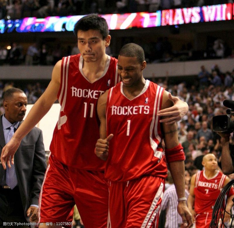 镜报：维拉主帅埃梅里有意雅克松，切尔西标价8000万镑（镜报：维拉主帅埃梅里有意引进雅克松，切尔西要价8000万英镑）