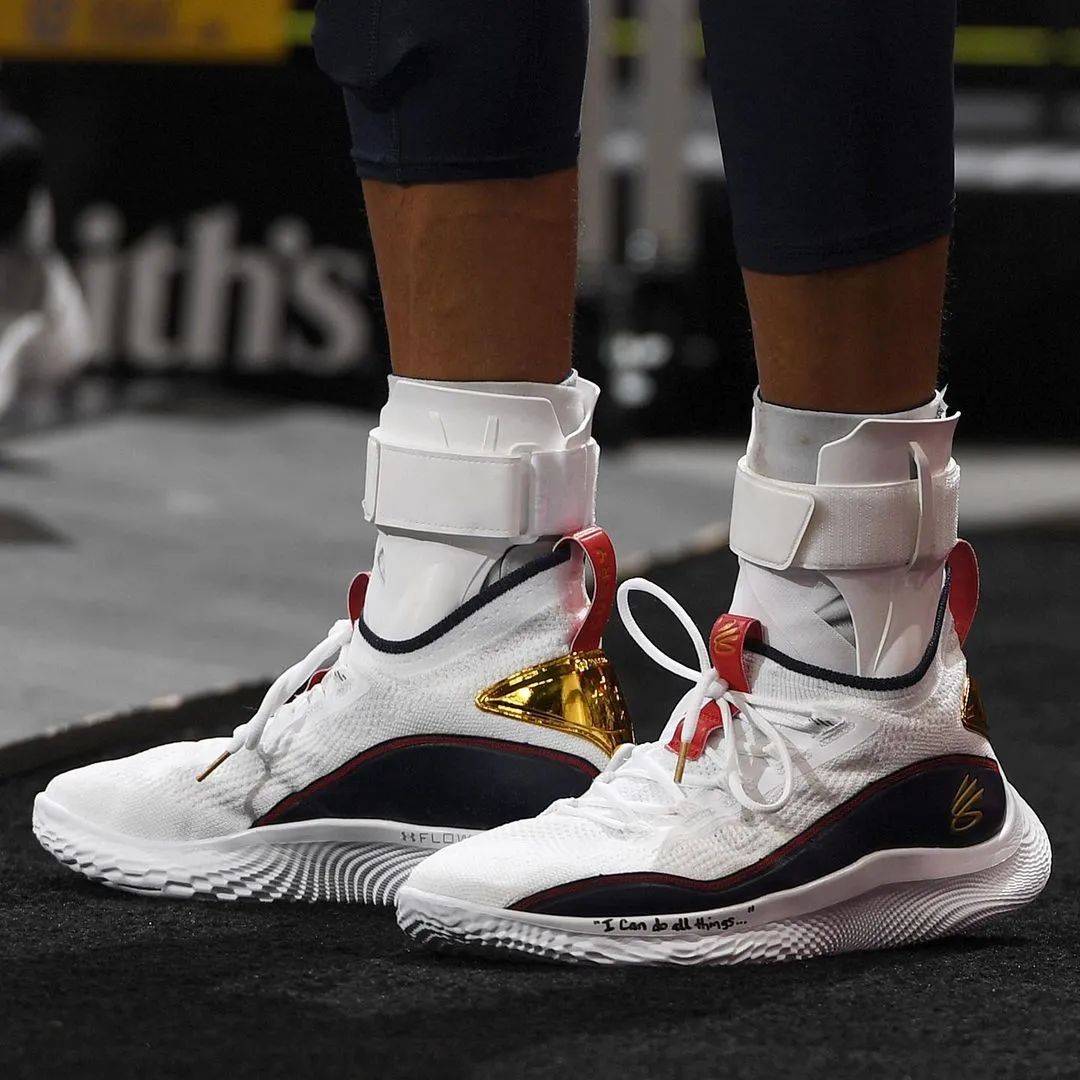 NBA战报：约基奇26分9板10助，掘金130-112轻取太阳（约基奇26分9篮板10助攻，掘金130-112大胜太阳）