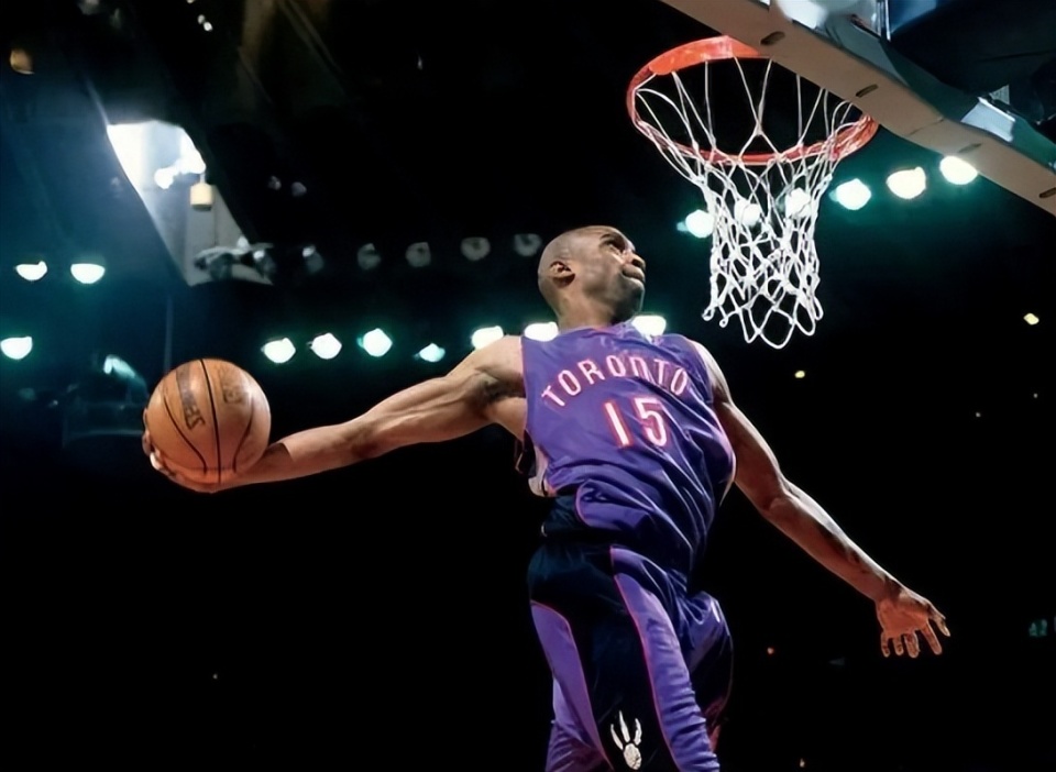 皇马欧冠大名单：姆巴佩、维尼修斯领衔，赫伊森、裤袜缺席（皇马欧冠名单出炉：姆巴佩携维尼修斯压阵，赫伊森与库尔图瓦缺席）