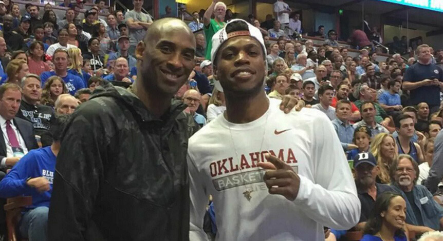 半场：拜仁1-1圣保利，格雷罗扳平，卡尔中柱，洪通吉破门+伤退（半场战报：拜仁1-1圣保利，洪通吉先破门后伤退，格雷罗扳平，卡尔中柱）