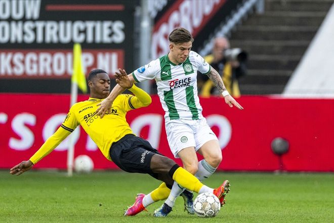 在网络上 在网络上